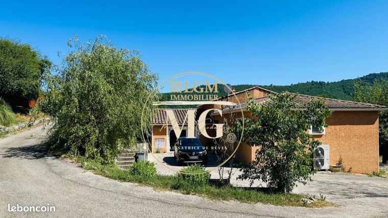 Maison 5 pièces 184 m²