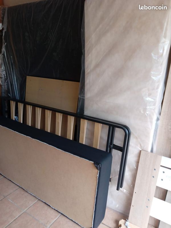Armoire + lit+ clic clac (image 5)