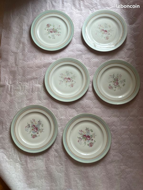 Assiettes porcelaine Limoges de France x11 (image 1)