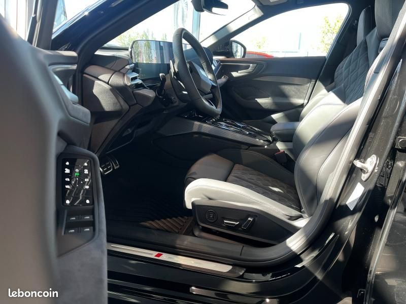 Audi A5 Avant 2.0 e-hybrid 299ch S line quattro S tronic 7 (image 16)