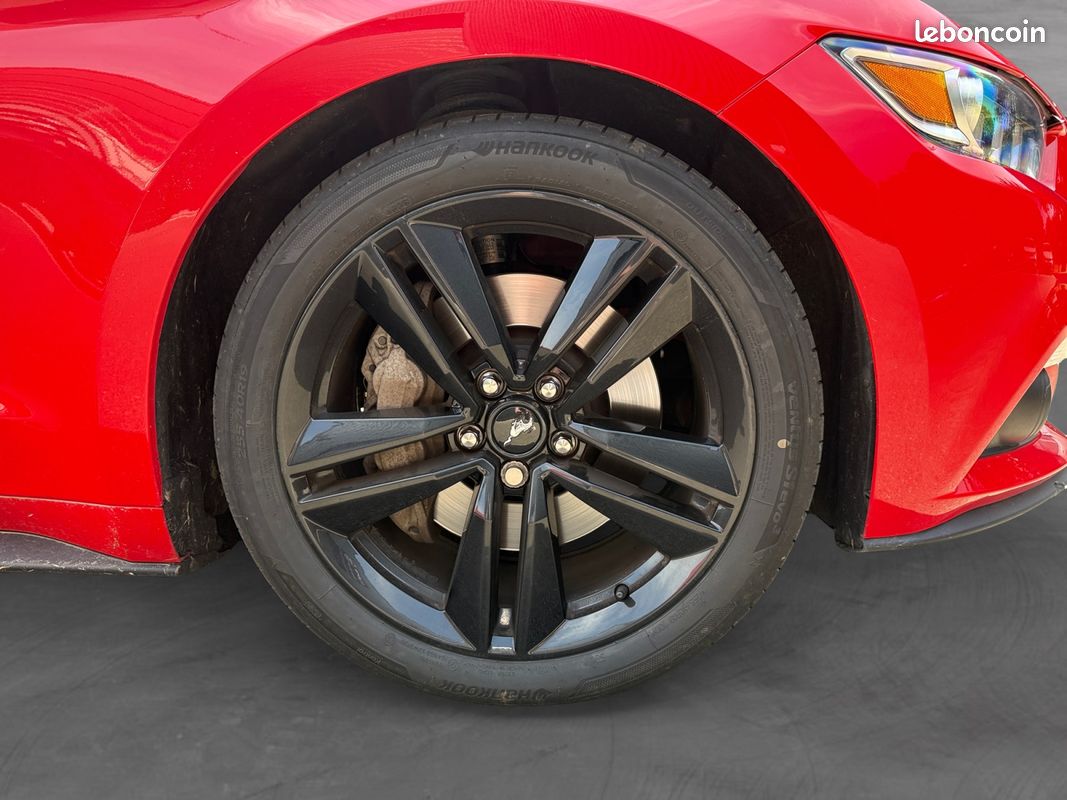FORD MUSTANG VI CABRIOLET 2.3 ECOBOOST BV6 CONVERTIBLE 317Ch ligne ford performance sièges ventilés et chauffants Garantie 12 mois (image 22)