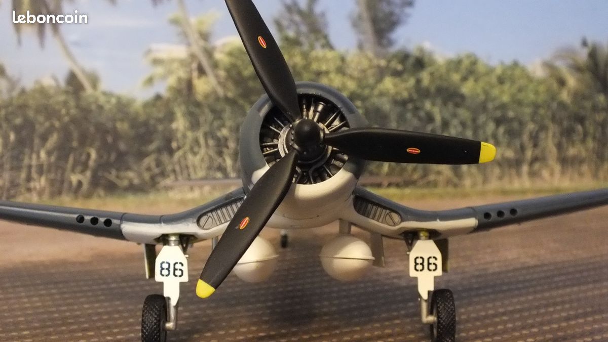 1/48 Franklin Mint Armour 98023 – F4U Corsair (Les Têtes Brulées) (image 6)