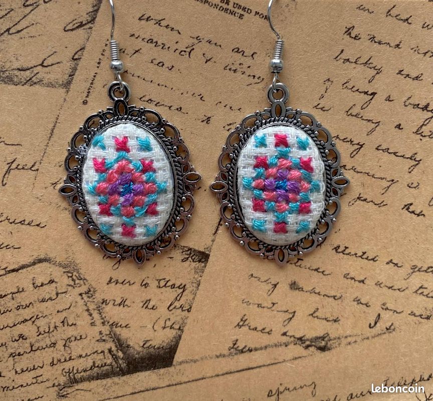 Bijoux uniques broderie palestinienne faite main (image 3)