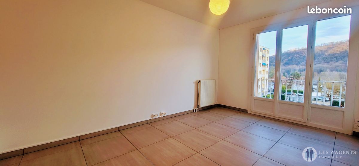 Appartement 2 pièces 43 m² · à Échirolles · 43 m² · 655 €