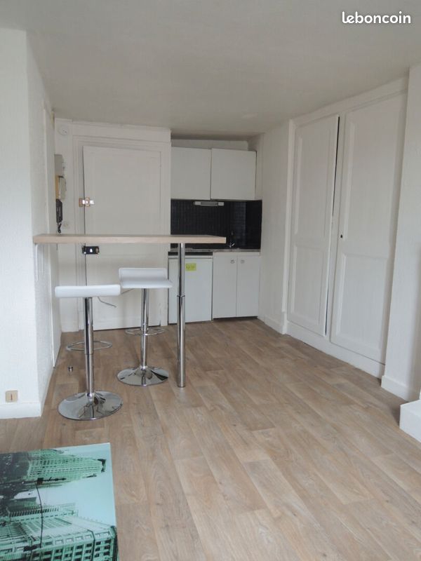 Studio 1 pièce 20 m² - Poitiers 86000 (image principale 1)