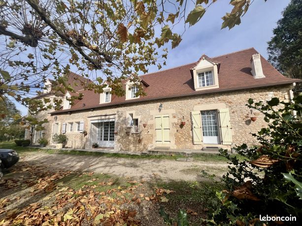 Propriété 10 pièces 286 m²
