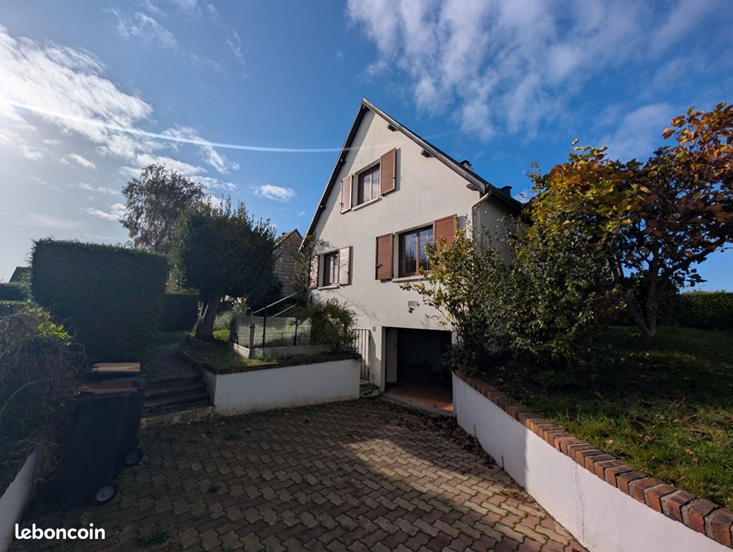 Maison 8 pièces 115 m² · à Montivilliers · 115 m² · 315 000 €