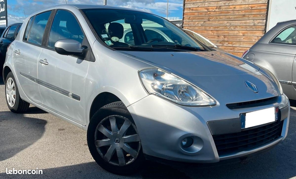 RENAULT Clio 3 Phase 2 / 1.2 16V 101 cv*Finition Expression /1er Main /CLIM (image 1)