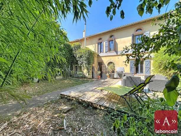 Maison 9 pièces 259 m²