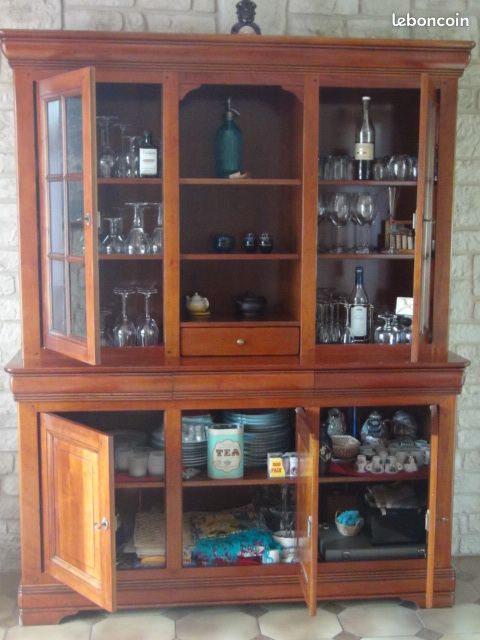 Buffet vitrine en merisier massif style Louis Philippe (image 2)