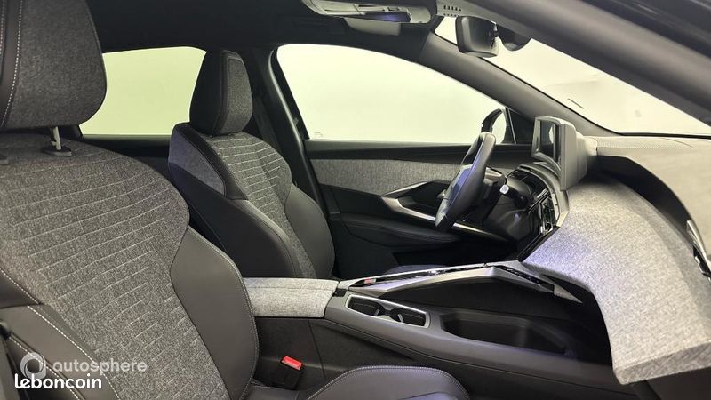 Peugeot 3008 1.2 Hybrid 145ch Allure e-DCS6 (image 15)