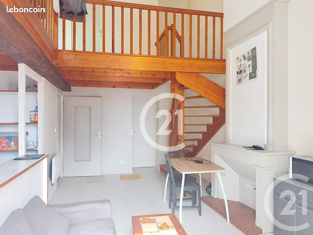 Appartement 4 pièces 79 m² · à Saintes · 79 m² · 122 500 €