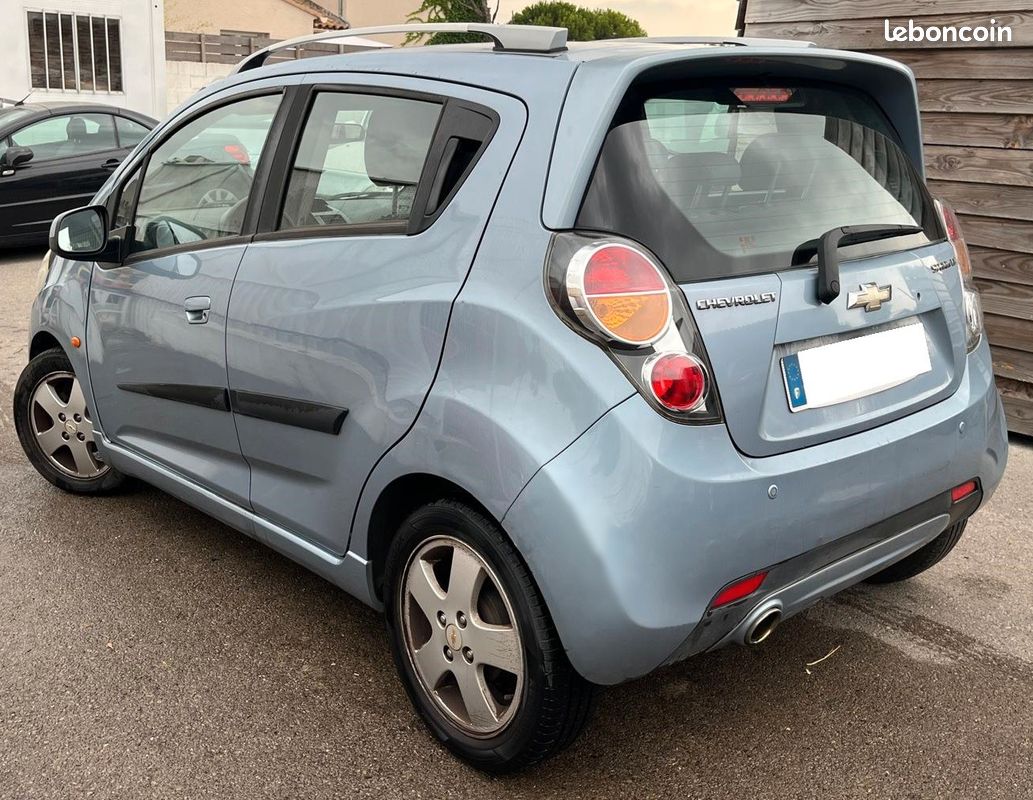 CHEVROLET Spark 1.2 i 16V 81 cv * Finition LT / Clim / Détecteur d'obstacle arrière (image 2)