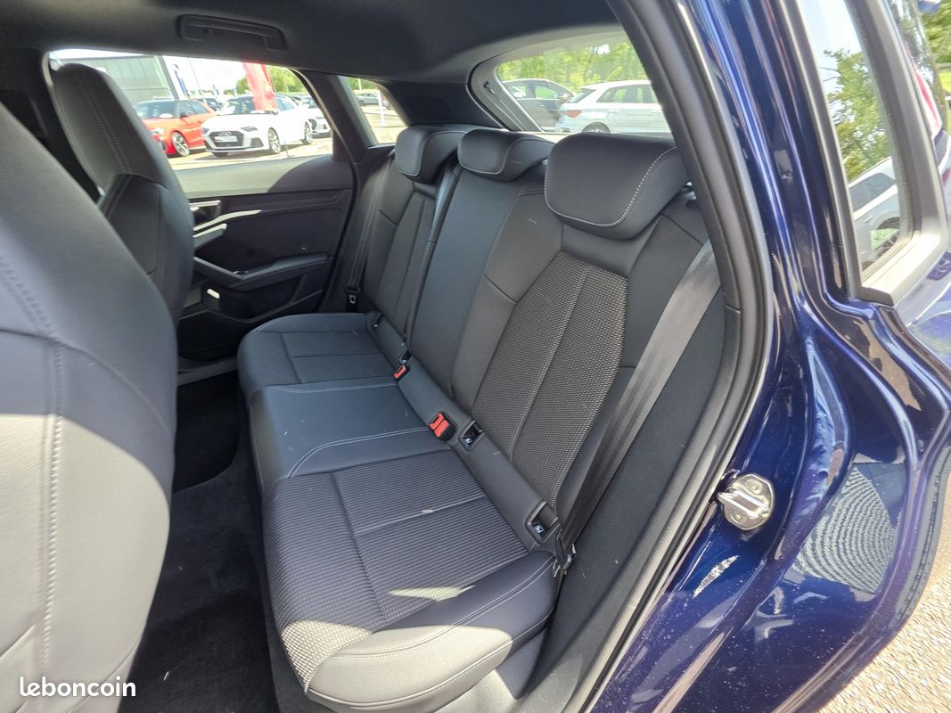 AUDI A3 Sportback TDI 150 S tronic 7 S line (image 19)