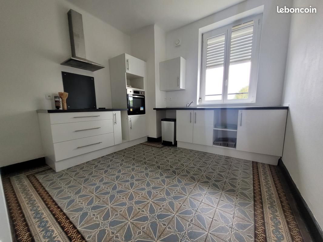 Appartement 97 m² · à Louvroil · 97 m² · 740 €/mois
