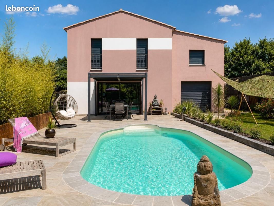 Maison 5 pièces 121 m² · à Forcalqueiret · 121 m² · 437 000 €