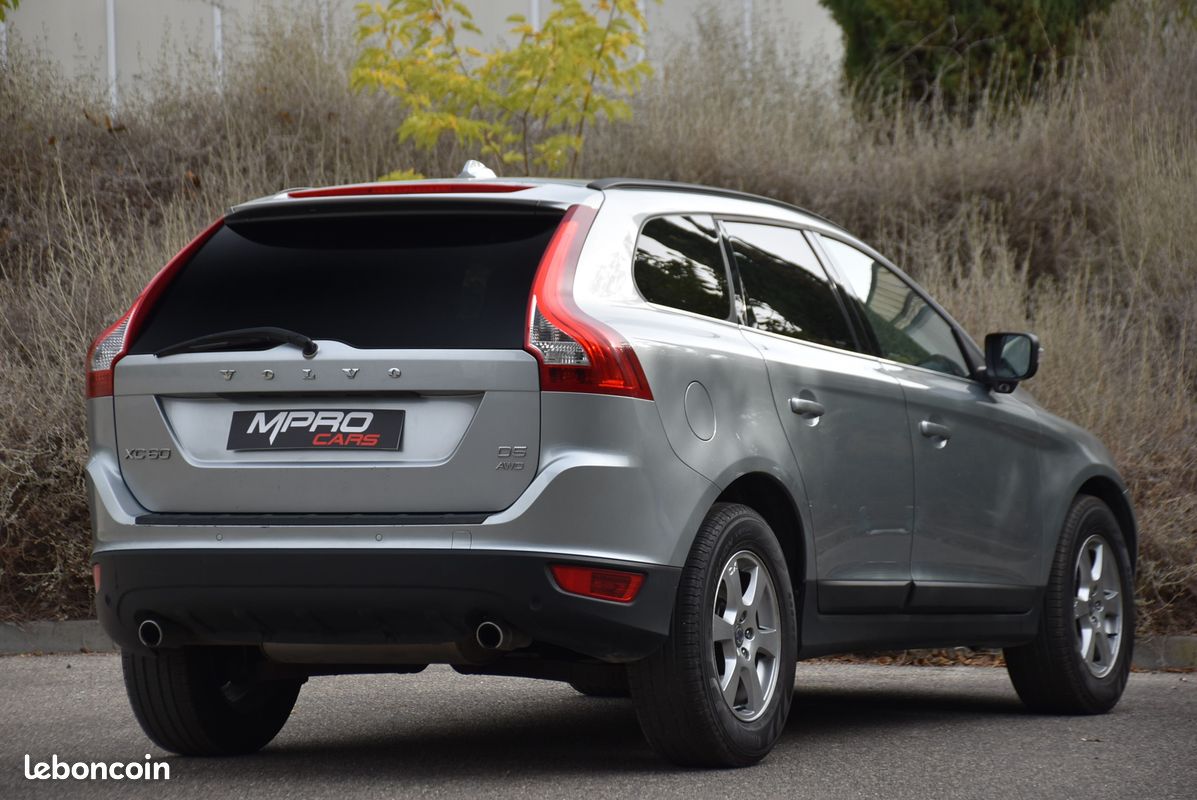 Volvo xc60 d5 awd 205 ch bva geartronic momentum phase 1 (image 2)