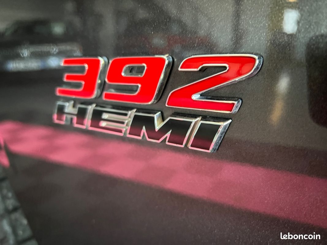 DODGE CHALLENGER - 6.4 V8 SRT8 392 HEMI - Garantie 12 mois (image 21)