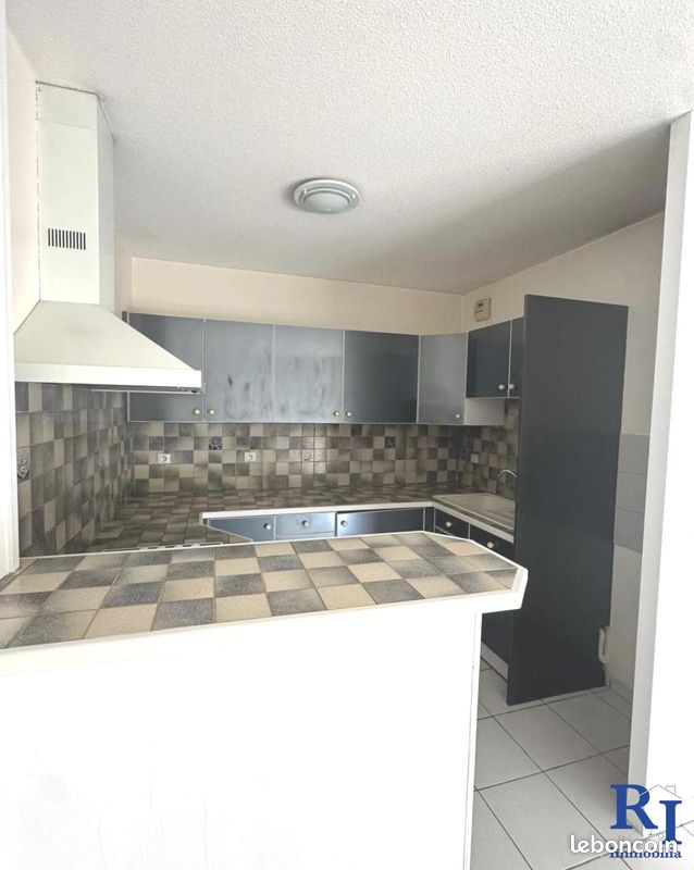 Appartement 2 pièces 51 m² · à Grenoble · 51 m² · 735 €