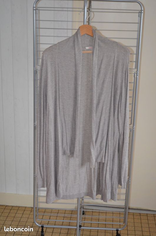Vente de vêtements (image 2)