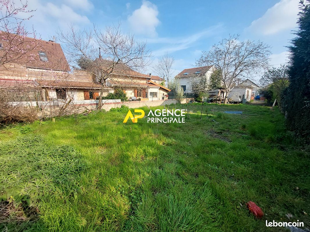 Terrain 515 m² · à Bezons · 515 m² · 299 000 €