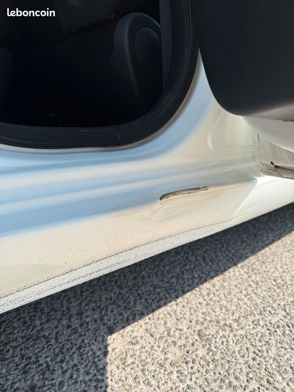 Peugeot 108 Allure – Seulement 34 000 km – CT vierge – Très bon état (image 12)