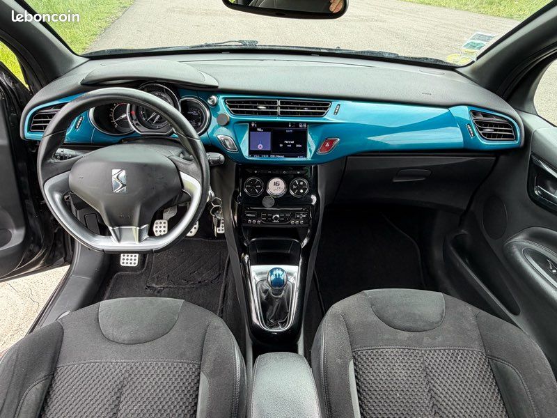 Citroën ds3 1.6 HDi 90ch sport chic (image 8)