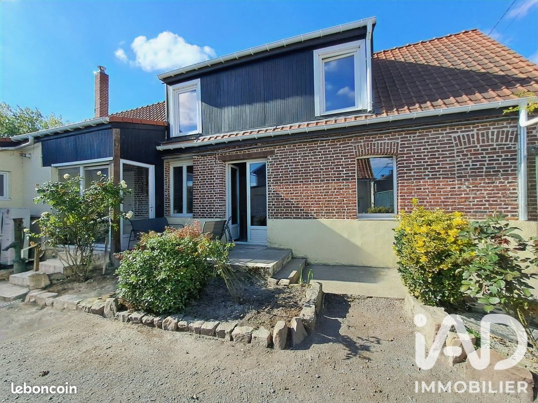 Maison 4 pièces 117 m² · à Rebreuve-Ranchicourt · 117 m² · 180 000 €