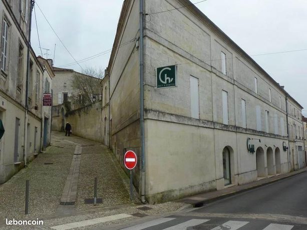 Maison 10 pièces 335 m²