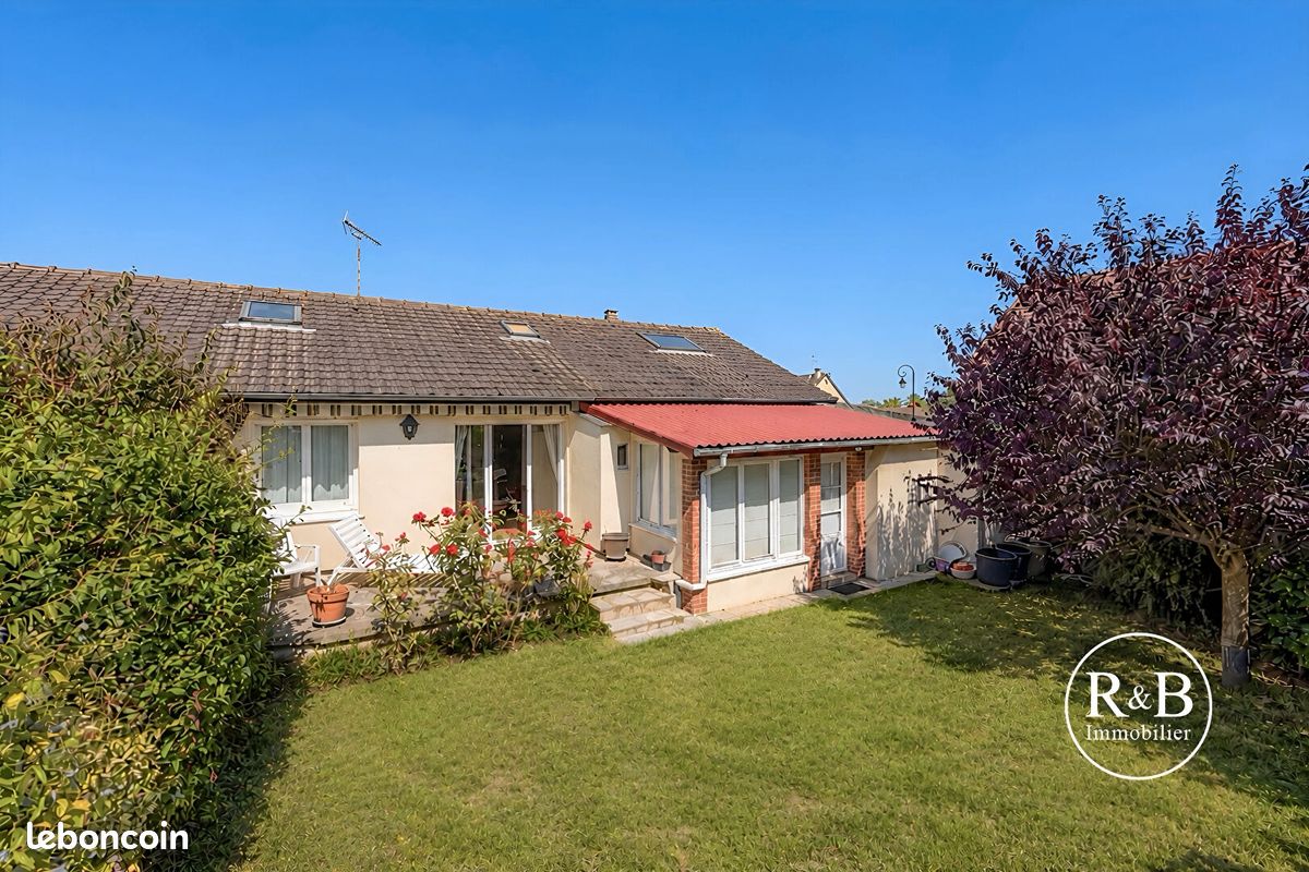 Maison 4 pièces 84 m² · à Les Clayes-sous-Bois · 84 m² · 325 000 €