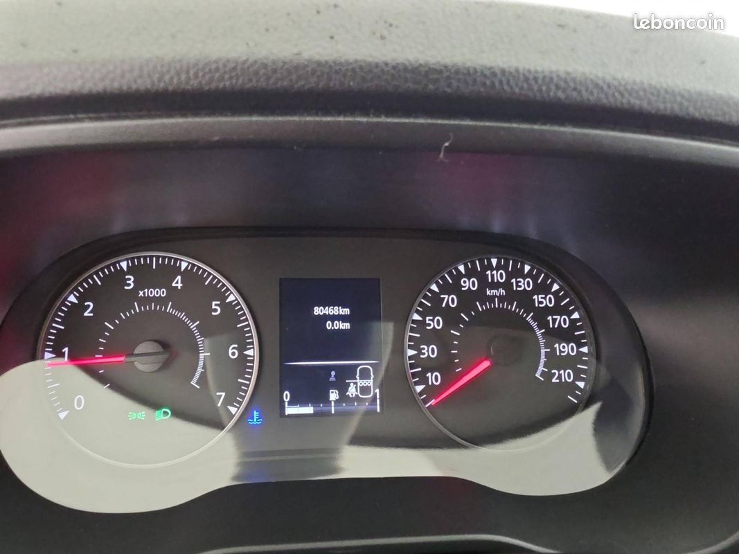 DACIA Duster ECO-G 100 4x2 Prestige (image 17)