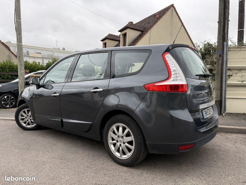 Renault GRAND SCENIC III 1.9 DCI 130CH FAP PRIVILEGE EURO5 5 PLACES (image 13)