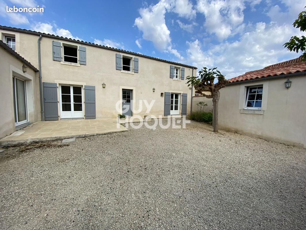 Maison 4 pièces 136 m² · à Doix lès Fontaines · 136 m² · 825 €/mois