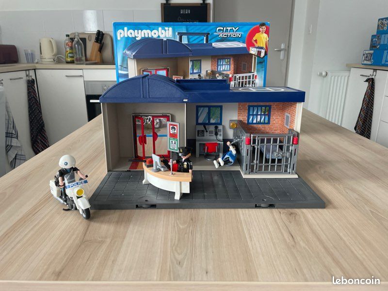 Playmobil Commissariat/Prison 5299 (image 1)