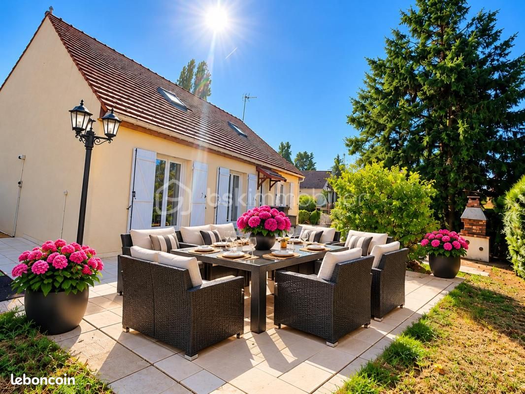 Maison 6 pièces 123 m² · à Longueville · 123 m² · 225 000 €