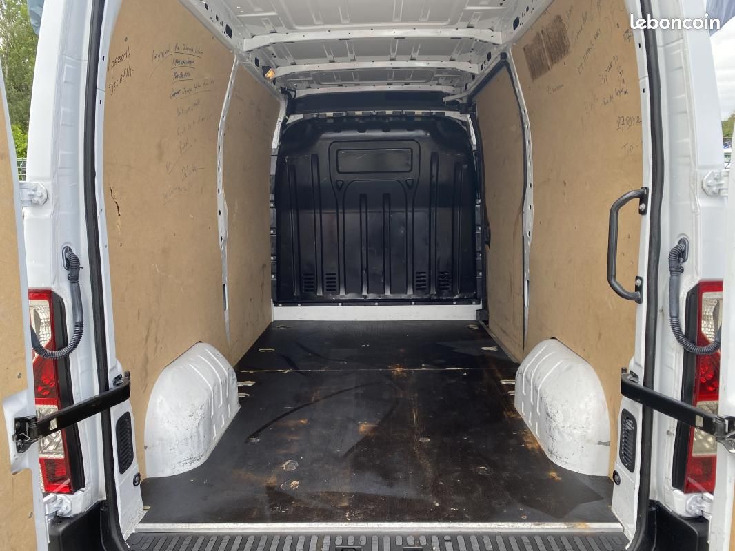 Renault Master III L2H2 BLUE DCI 135 CONFORT (image 7)