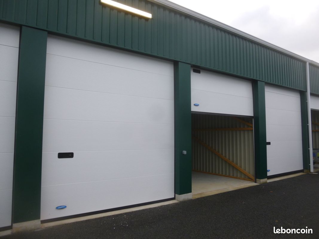 GARAGE 28m² à 10 mn Tours-Nord · à Monnaie · 165 €/mois