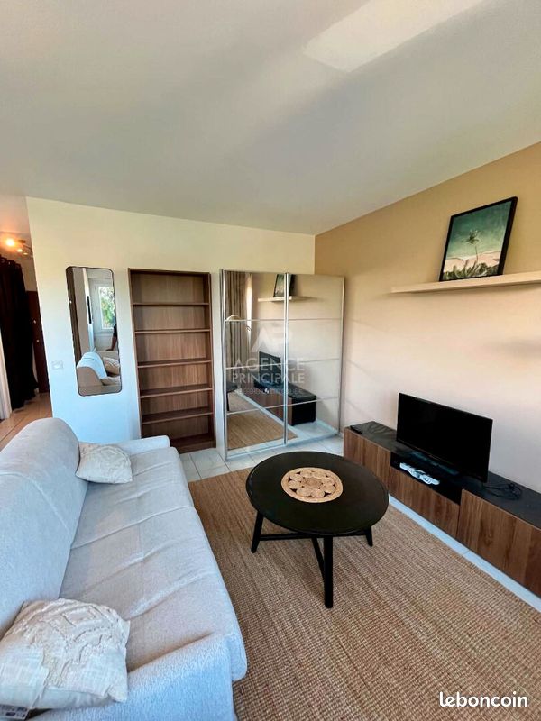 Appartement 1 pièce 32 m² · à Poissy · 32 m² · 880 €