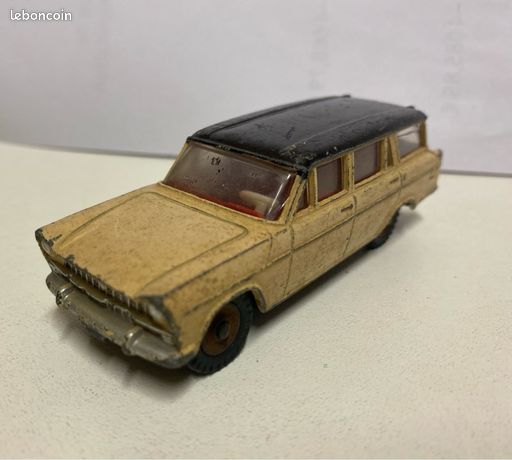 Dinky France Fiat 1800 Familiale Réf 548 – Vintage Avec Boîte
