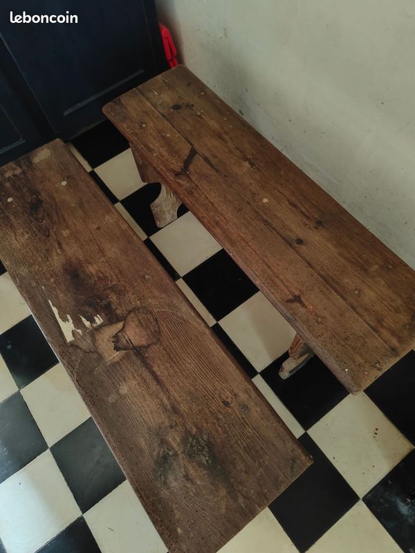 Deux charmants petits bancs anciens en bois (image 2)