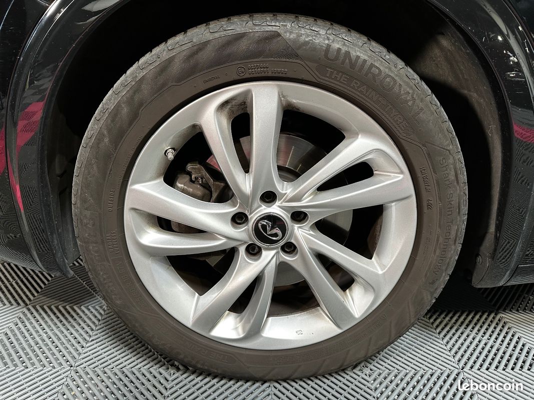 INFINITI Q30 2.2d 170 7DCT Premium Tech - SUPERBE ETAT - SIEGE CHAUFFANT (image 29)