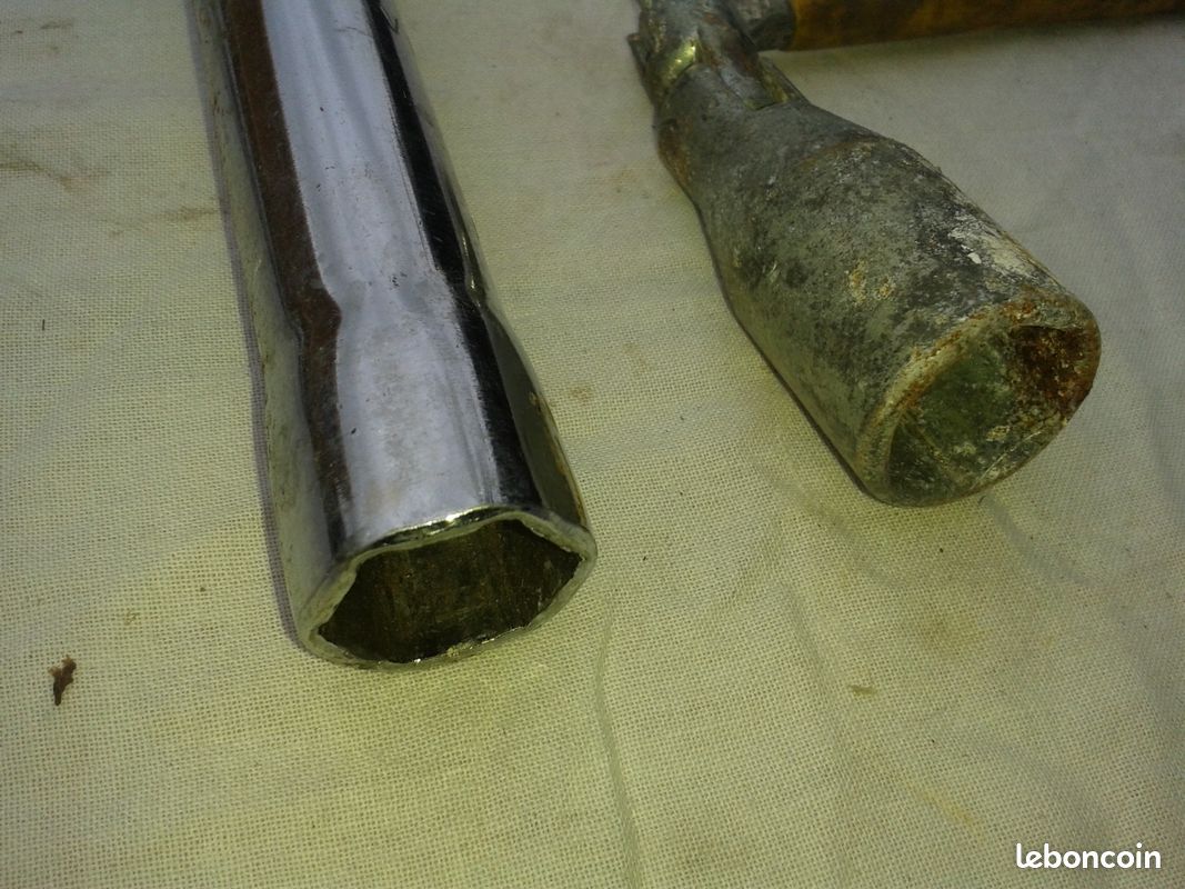 2 clés à bougies (image 3)