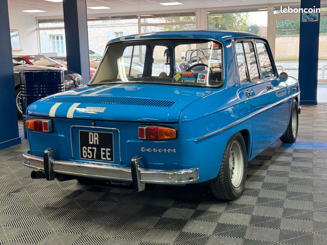 Miniature RENAULT 8 Gordini N°36 – Bleu France, Pilote Et Co-pilote, échelle 1/43 Dan-Toys