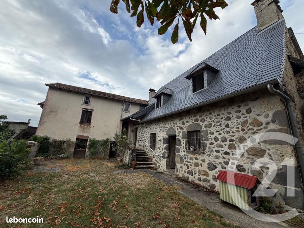 Maison 6 pièces 140 m² · à Crandelles · 140 m² · 192 700 €