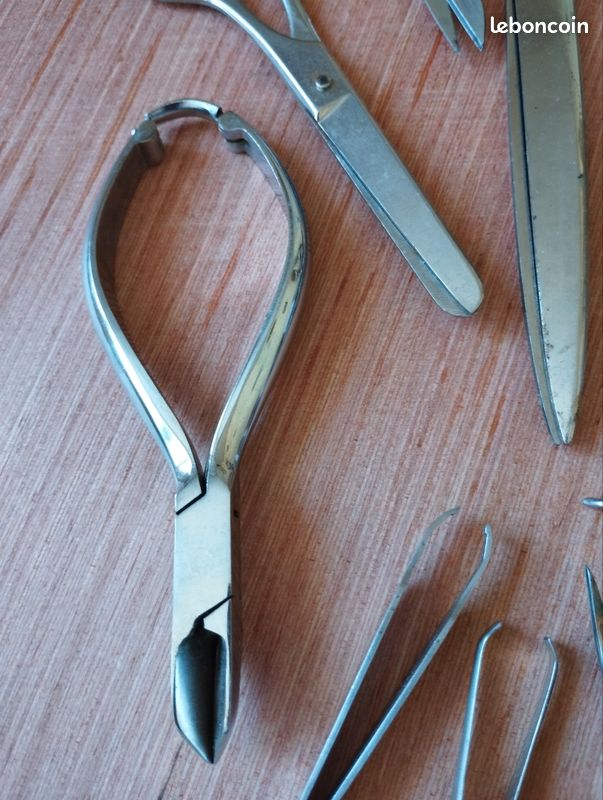 Instruments + ciseaux (image 5)