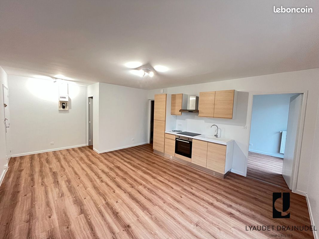 Appartement 2 pièces 41 m² · à Roanne · 41 m² · 530 €