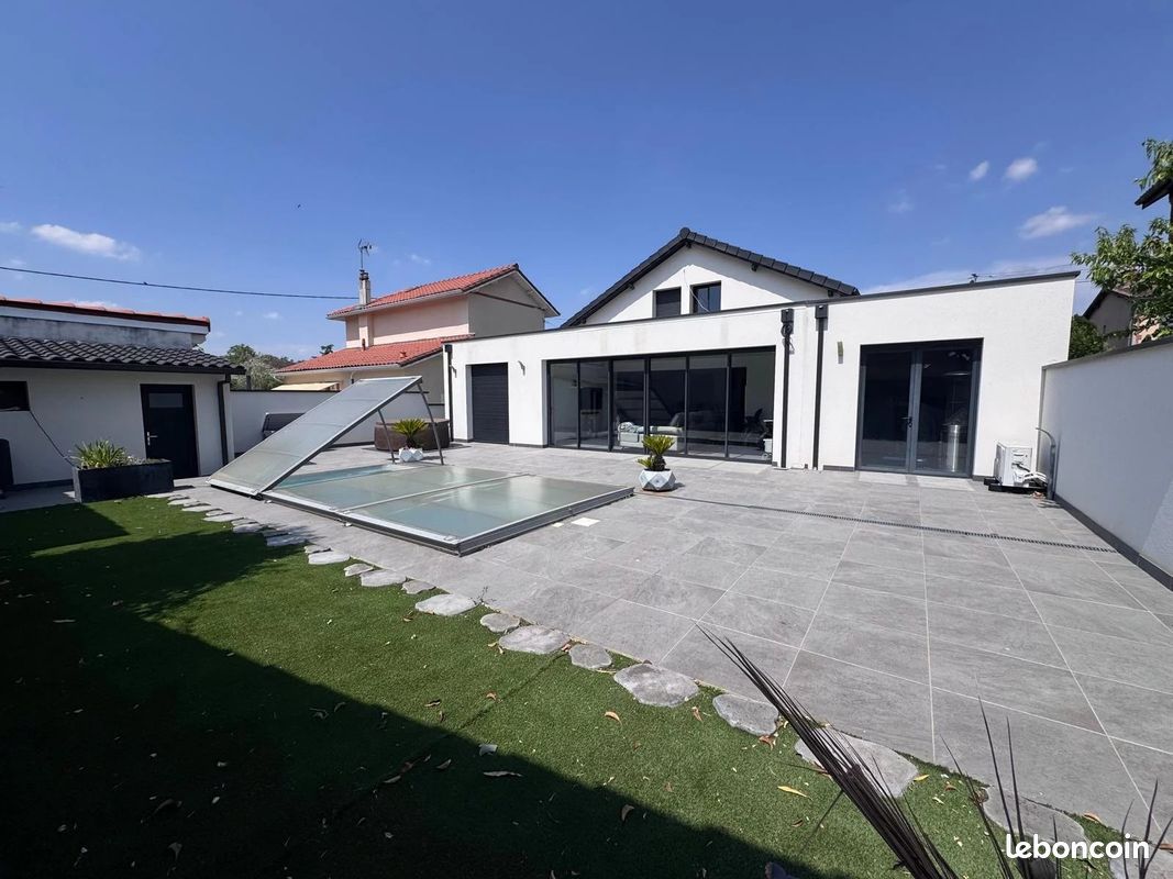 Maison 4 pièces 145 m² · à Saint-Sulpice-la-Pointe · 145 m² · 360 000 €
