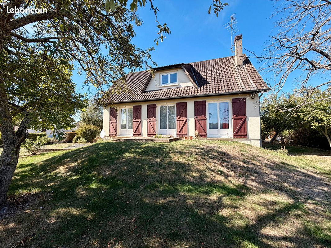 Maison 6 pièces 110 m² · à Mesnils-sur-Iton · 110 m² · 199 000 €