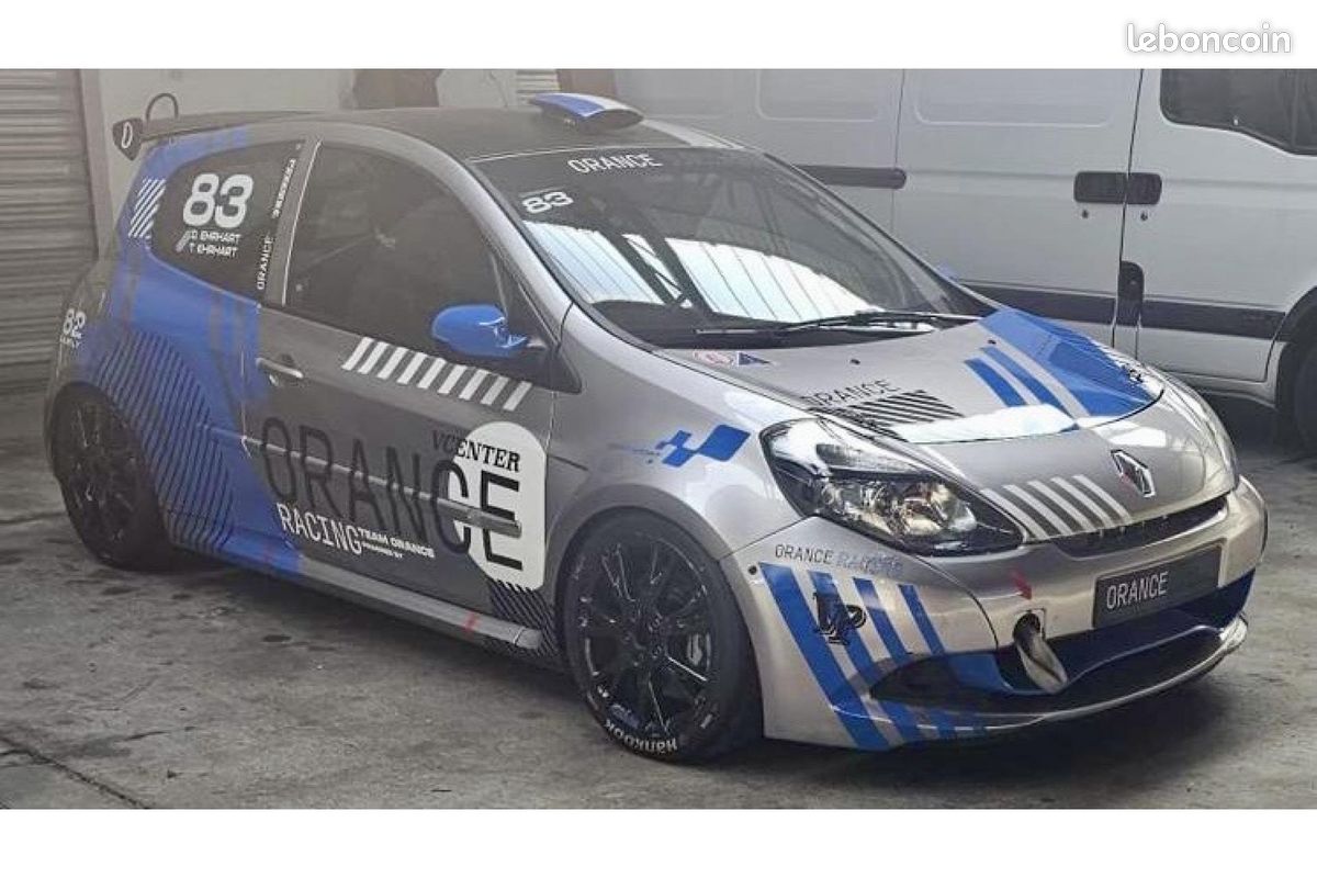 RENAULT CLIO 2.0i 16V - 203 Renault Sport Cup 2010 - X85 Prête à courir (image 9)