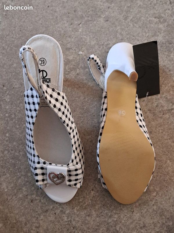 Chaussures à talons (image 2)